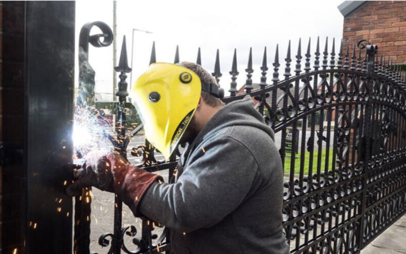 Gate Installation and Fence Installation Trends: Bringing Style and Functionality to Your Property